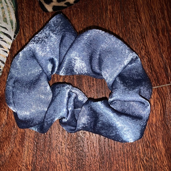Scrunchie bundle!! - Picture 2 of 4